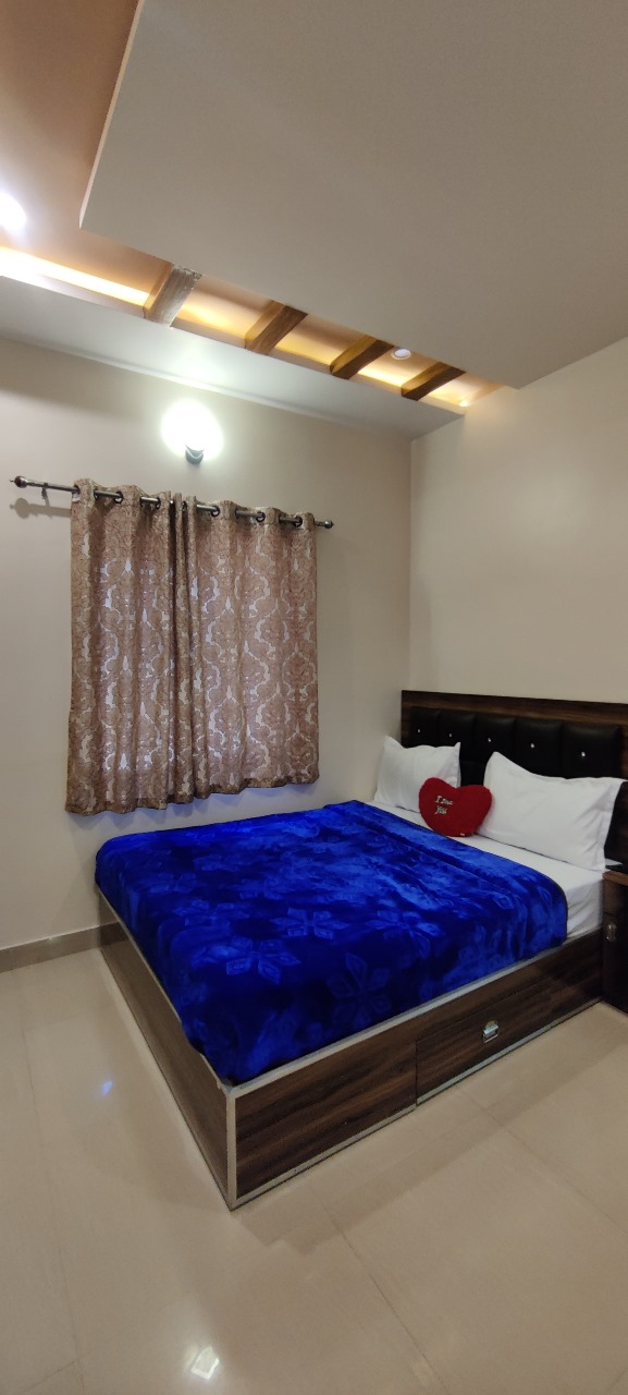 Gallery image 8